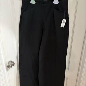 Old Navy women's black high rise pixie wide leg pants, medium M
